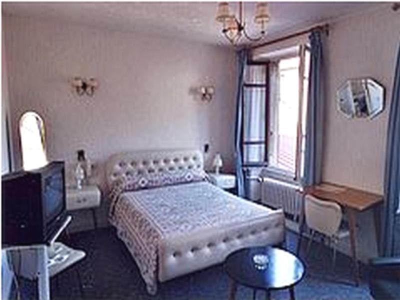 Hotel De Paris Поліньї Номер фото